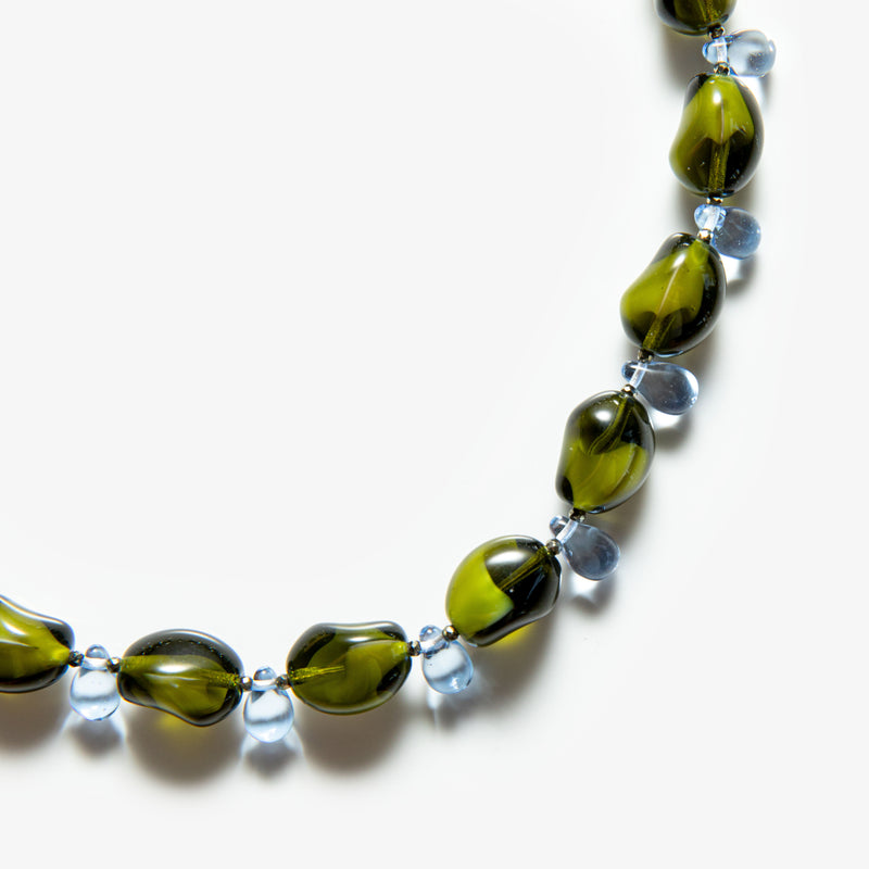 Le collier Mini Olive Green