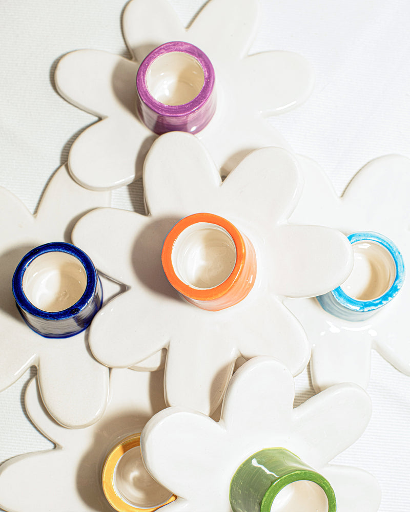 Le lot de 4 chandeliers marguerite