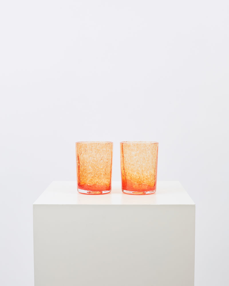 The bubbled water glass