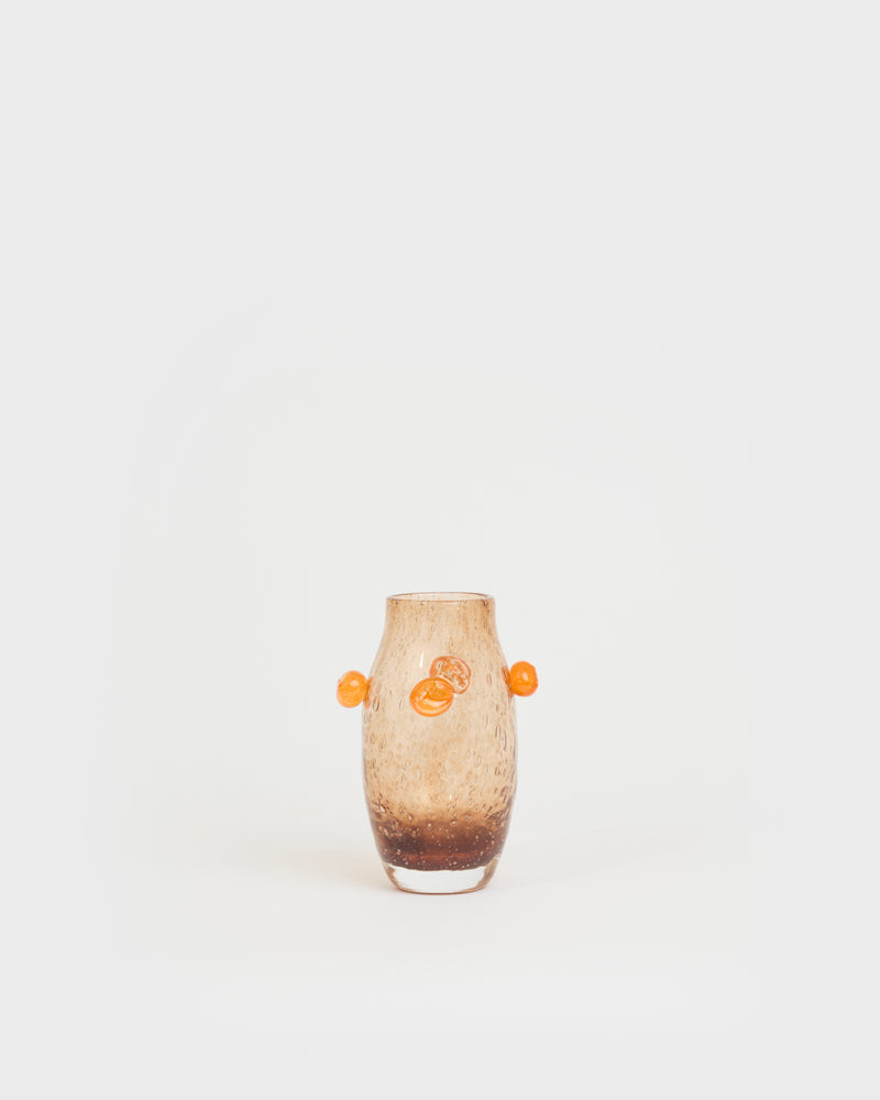 Le petit vase pâquerette d'hiver