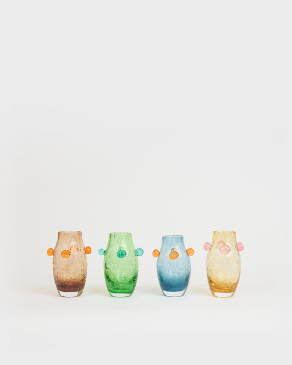 Le petit vase pâquerette d'hiver