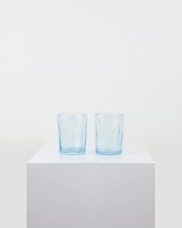Le verre à eau bullé